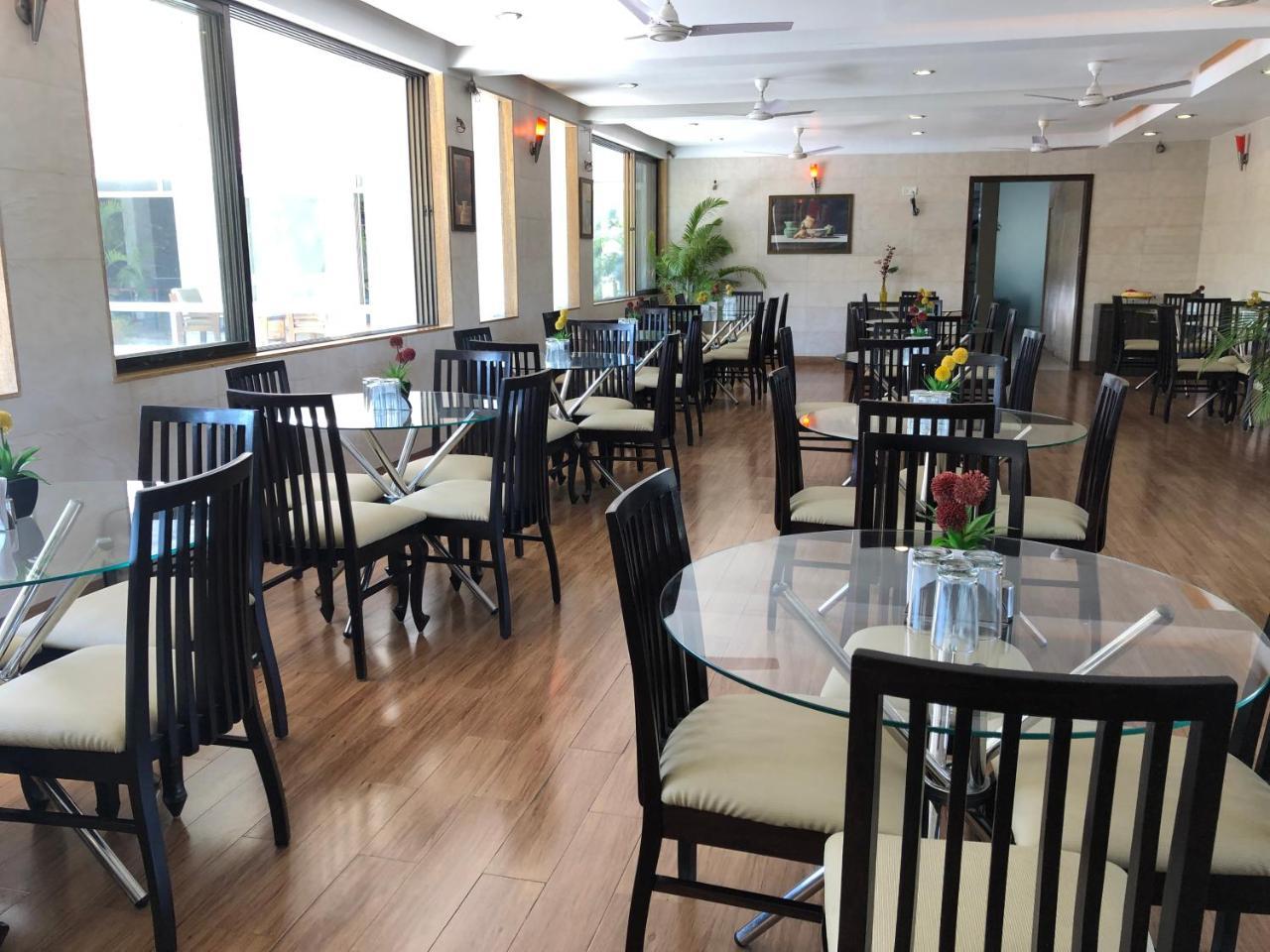 Resort Silver Hills 로나발라 외부 사진